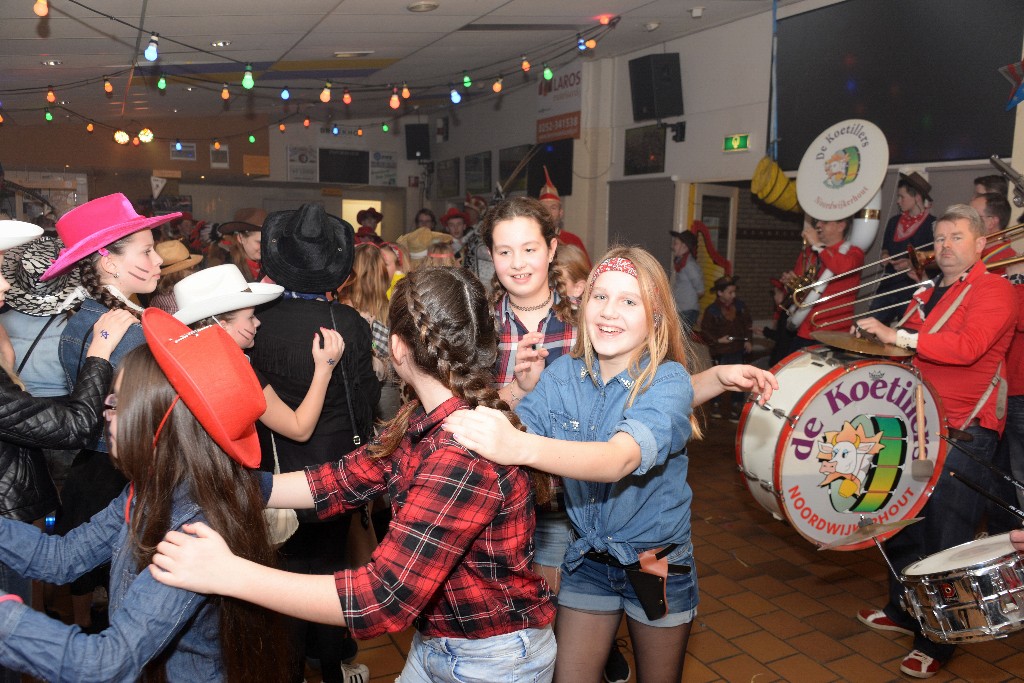 ../Images/Jeugddisco Wild wild west 048.jpg